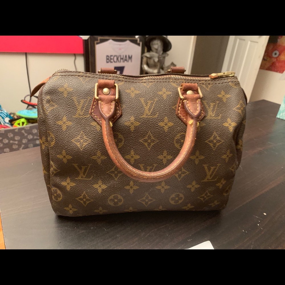 Louis Vuitton Speedy 25